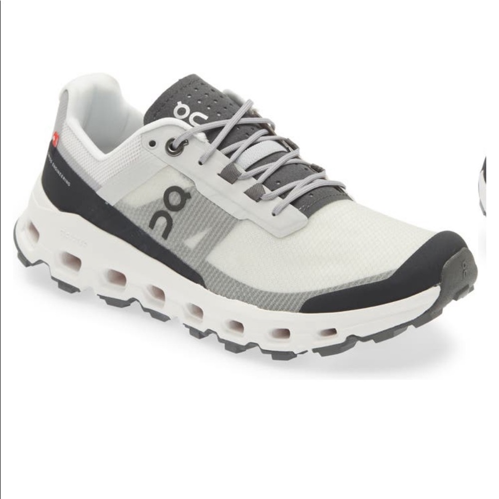 On cloud ☁️ Cloudvista Running Shoe